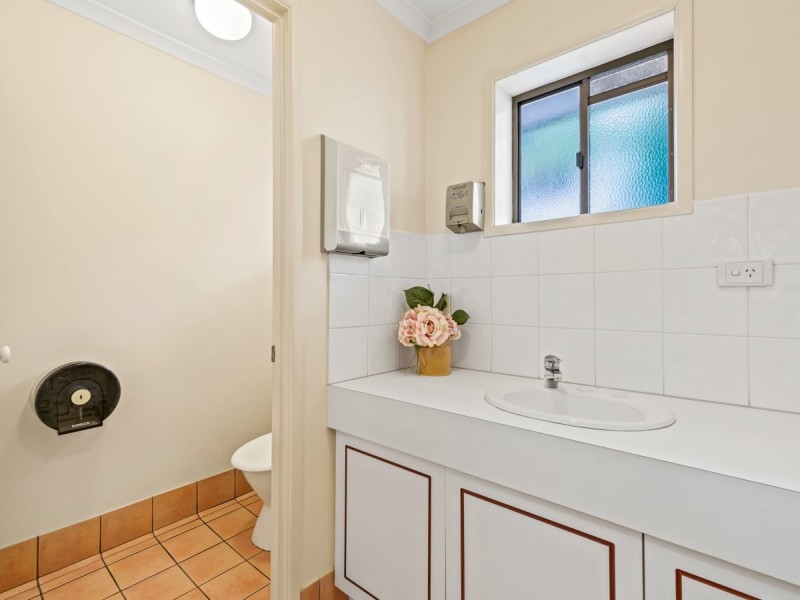3725 Pacific Highway, Slacks Creek QLD 4127