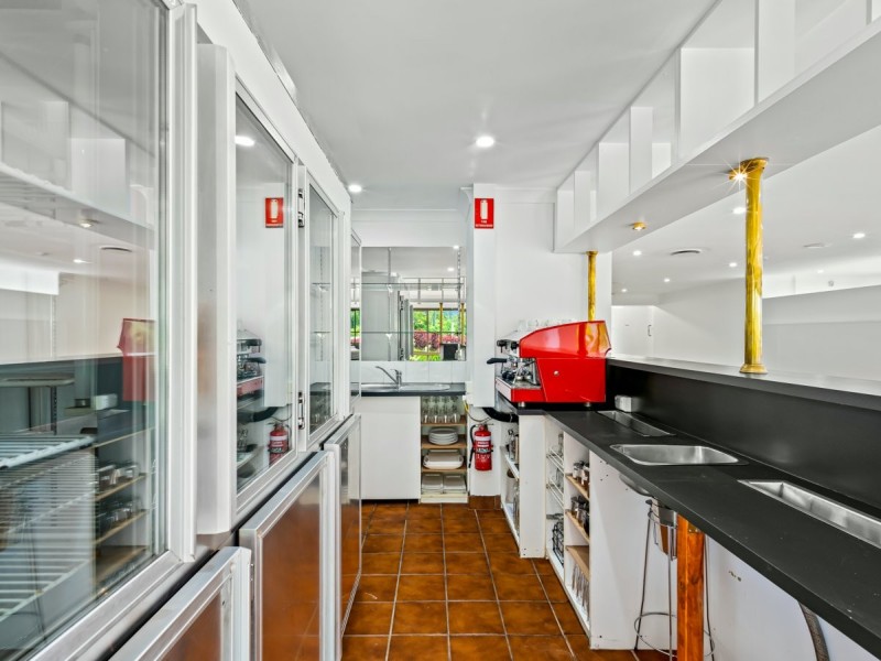 3725 Pacific Highway, Slacks Creek QLD 4127