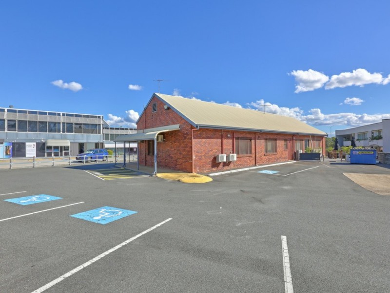 Unit 5/3370 Pacific Highway, Springwood QLD 4127