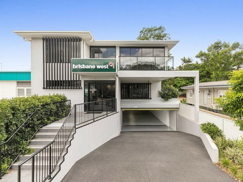 6 Marshall Lane, Kenmore QLD 4069