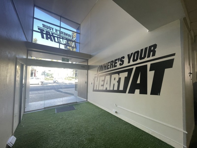 934 Logan Road, Holland Park West QLD 4121