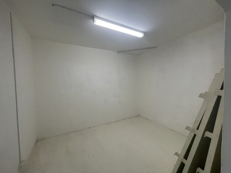 934 Logan Road, Holland Park West QLD 4121