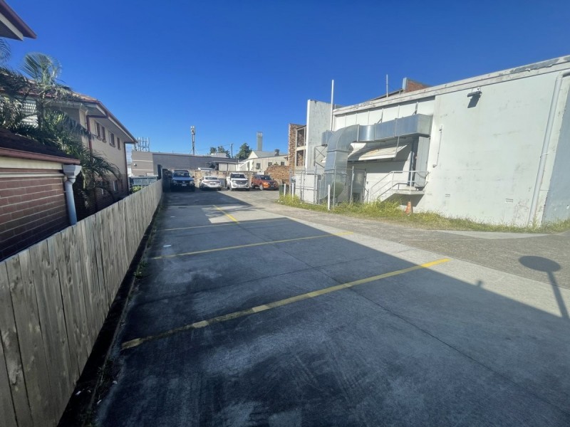 934 Logan Road, Holland Park West QLD 4121