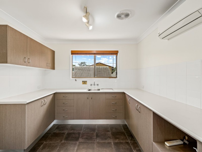 21 Vanessa Boulevard, Springwood QLD 4127