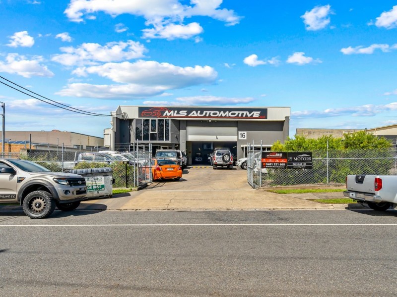 16 Darnick Street, Underwood QLD 4119
