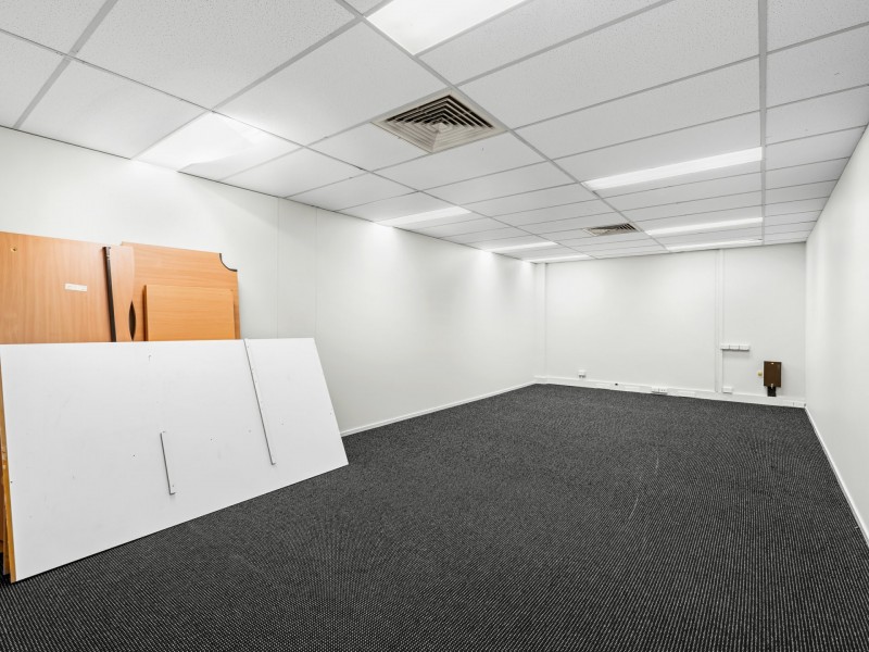 2092 Logan Road, Upper Mount Gravatt QLD 4122