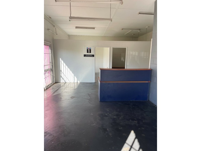 Units 1-4/3489 Pacific Highway, Slacks Creek QLD 4127