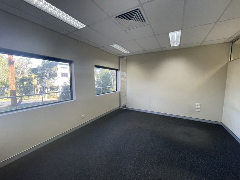 2404 Logan Road, Eight Mile Plains QLD 4113