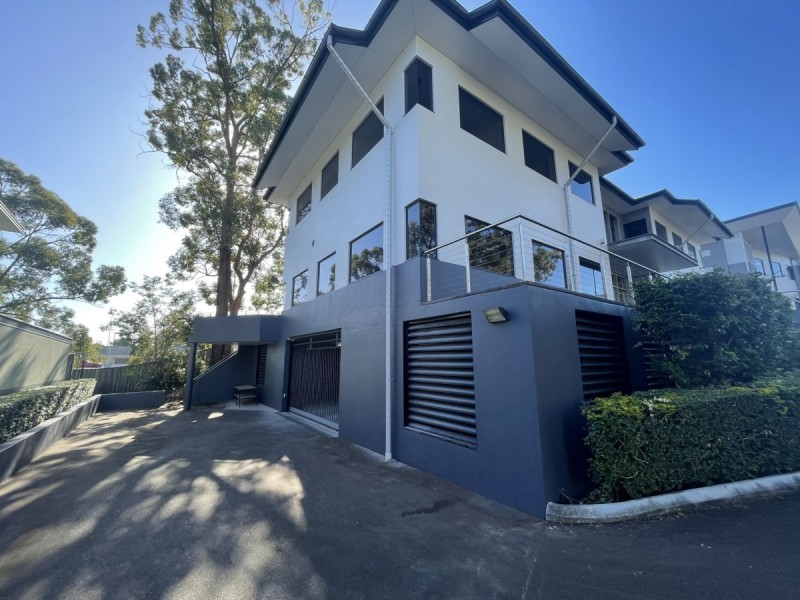 2404 Logan Road, Eight Mile Plains QLD 4113