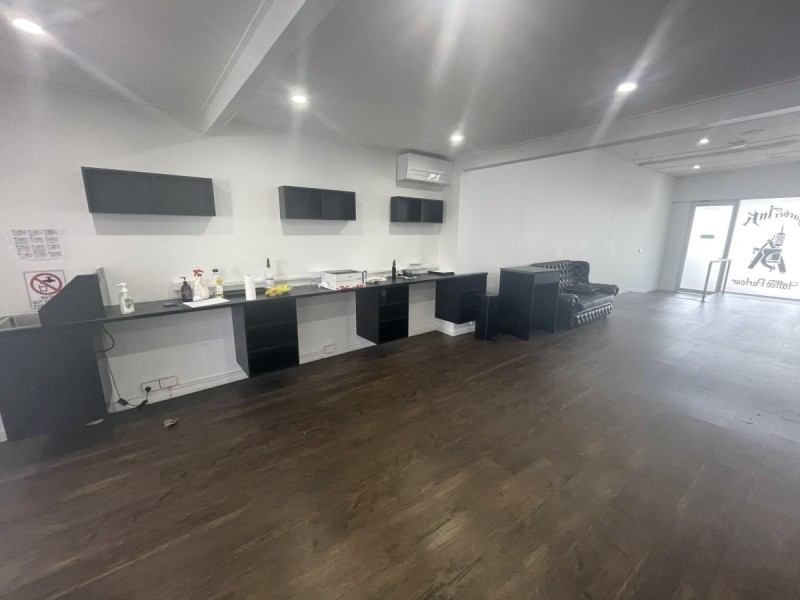 627 Logan Road, Greenslopes QLD 4120