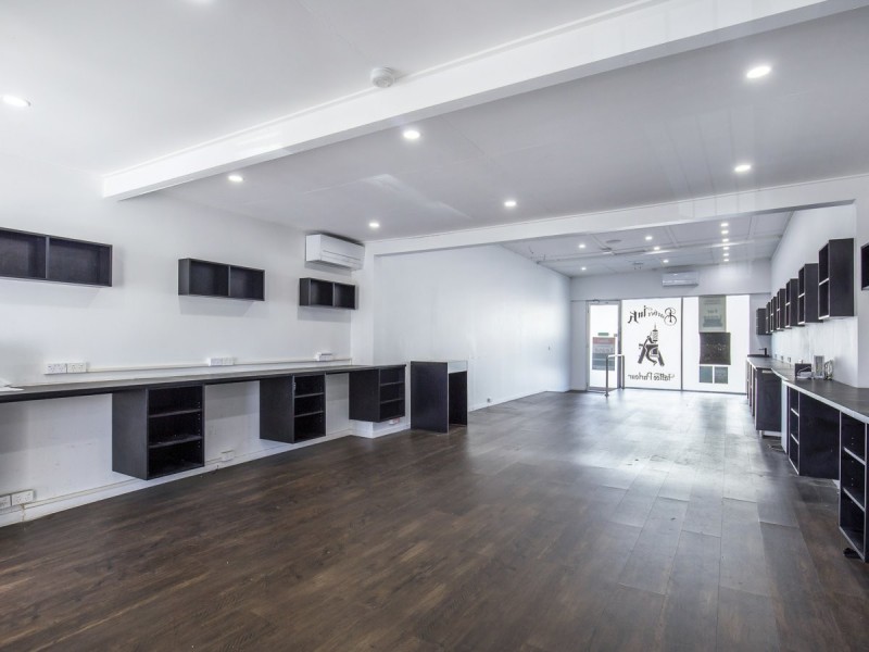 627 Logan Road, Greenslopes QLD 4120