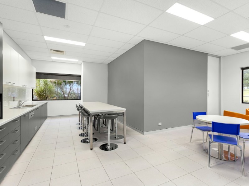 Building/7/2728 Logan Road, Eight Mile Plains QLD 4113