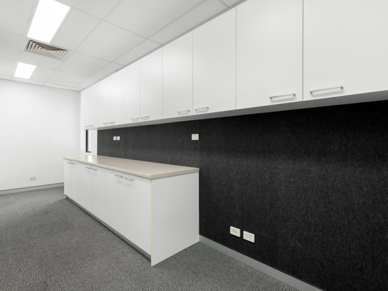 Building/7/2728 Logan Road, Eight Mile Plains QLD 4113