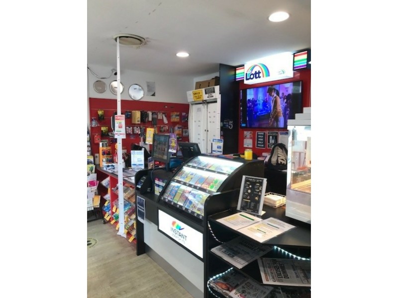 4/5 Grand Parade, Parrearra QLD 4575