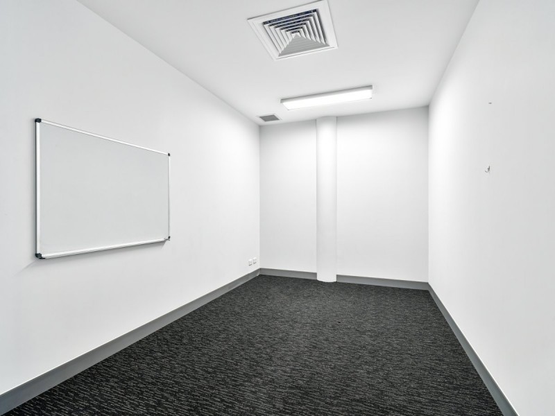 2 or 5 & 6/84 Wembley Road, Logan Central QLD 4114