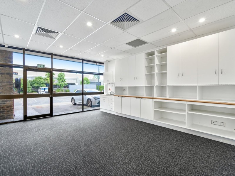 2 or 5 & 6/84 Wembley Road, Logan Central QLD 4114