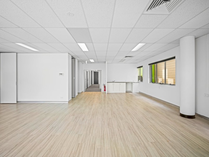 132 Lutwyche Road, Windsor QLD 4030