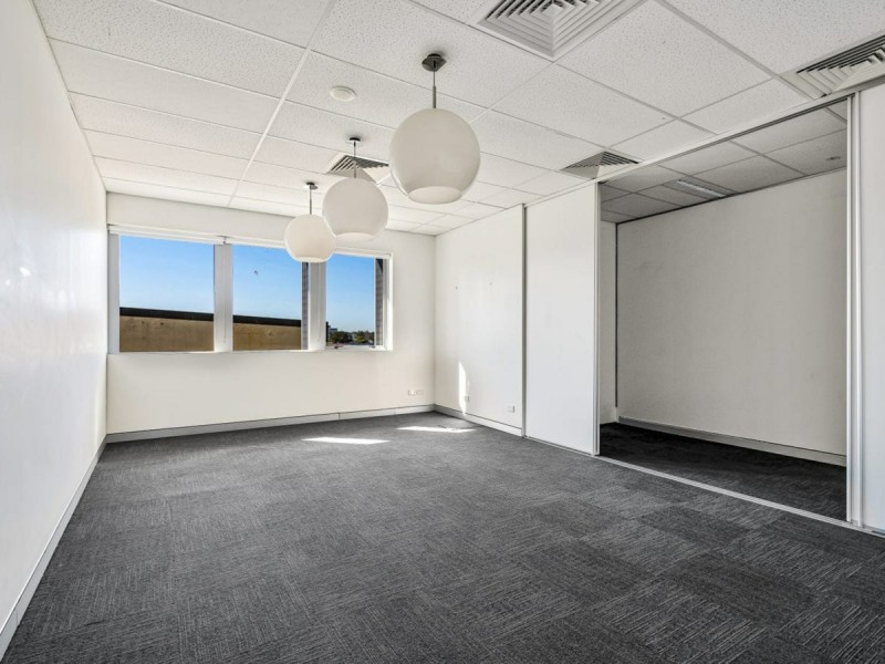 2996 Logan Road, Underwood QLD 4119