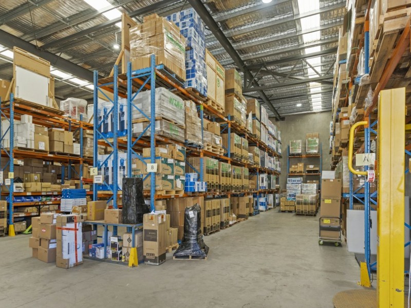 16 & 17/18 Ellerslie Road, Meadowbrook QLD 4131