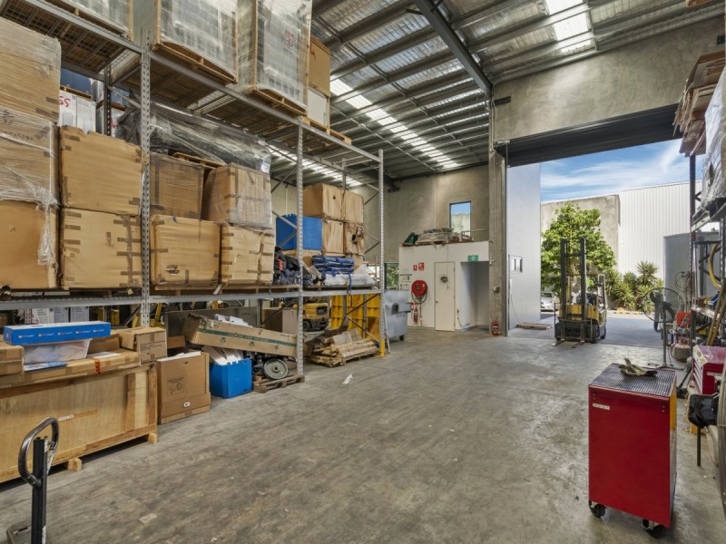 16 & 17/18 Ellerslie Road, Meadowbrook QLD 4131