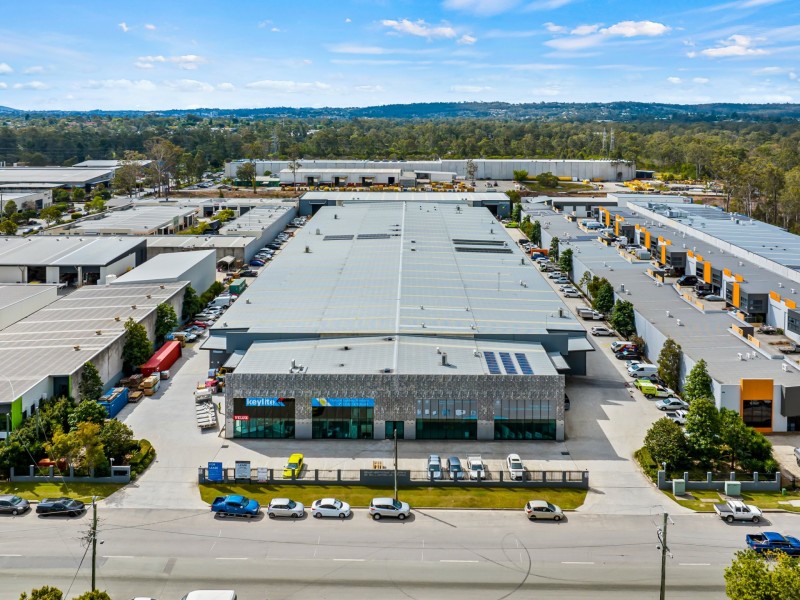 16 & 17/18 Ellerslie Road, Meadowbrook QLD 4131