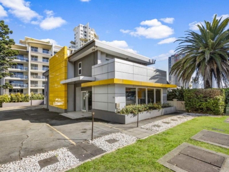 80 Ferny Avenue, Surfers Paradise QLD 4217