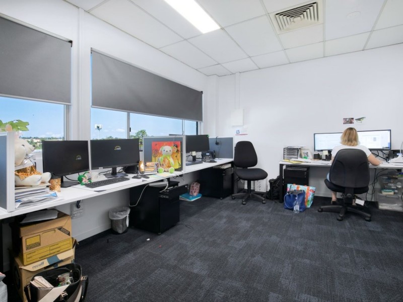 2906 Logan Road, Underwood QLD 4119