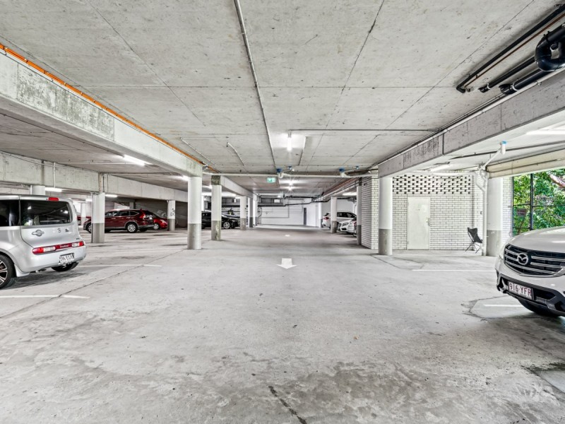 16/486 Waterworks Road, Ashgrove QLD 4060