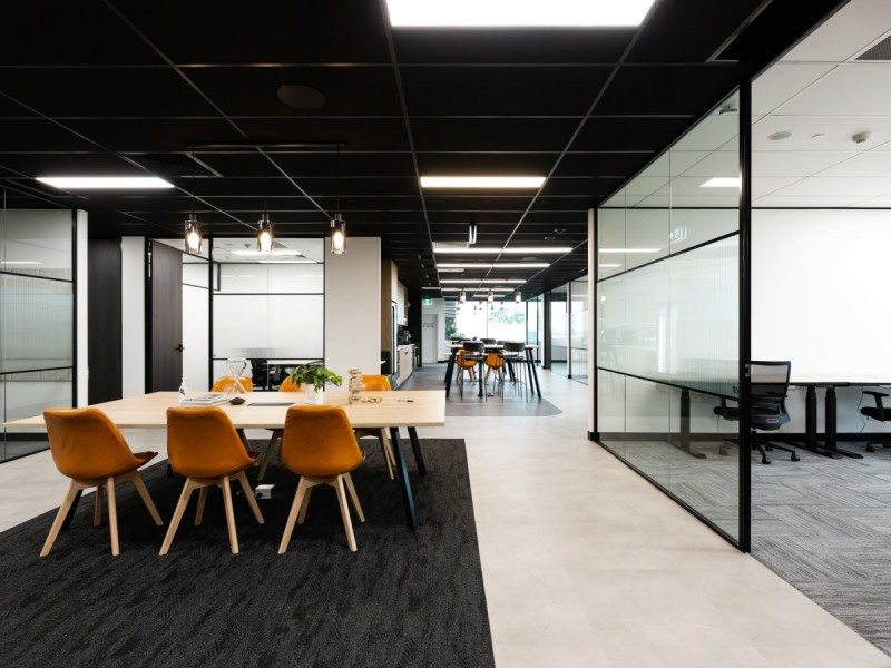 8 Clunies Ross Court, Eight Mile Plains QLD 4113