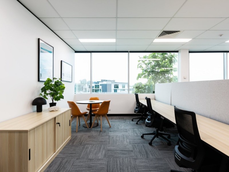 8 Clunies Ross Court, Eight Mile Plains QLD 4113