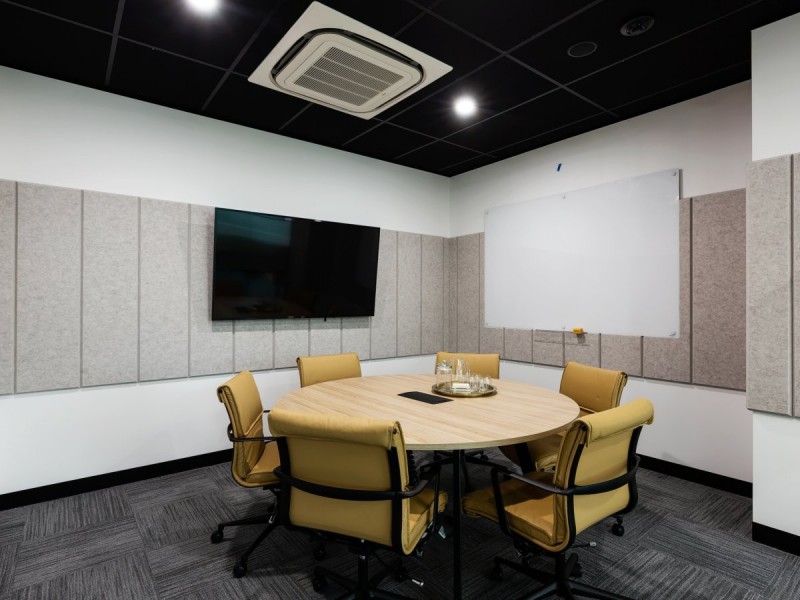 8 Clunies Ross Court, Eight Mile Plains QLD 4113