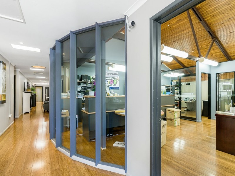 198-200 Springwood Road, Springwood QLD 4127