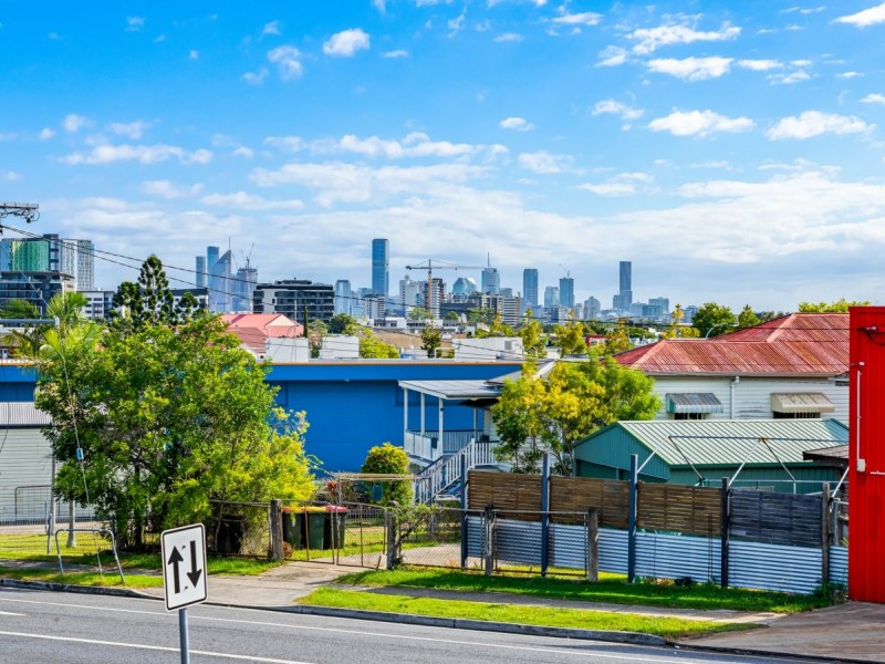 211 Juliette Street, Greenslopes QLD 4120