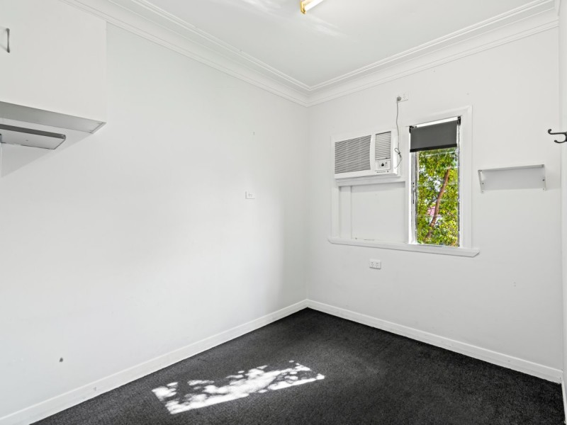 211 Juliette Street, Greenslopes QLD 4120