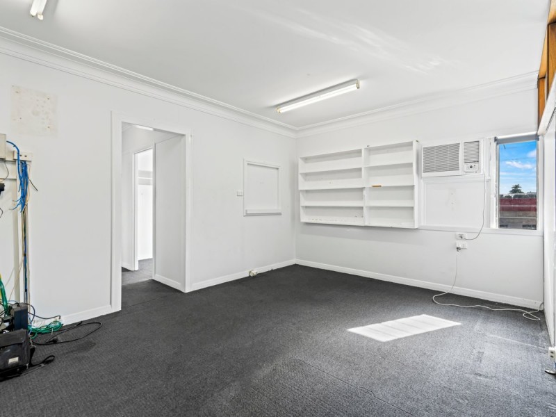 211 Juliette Street, Greenslopes QLD 4120