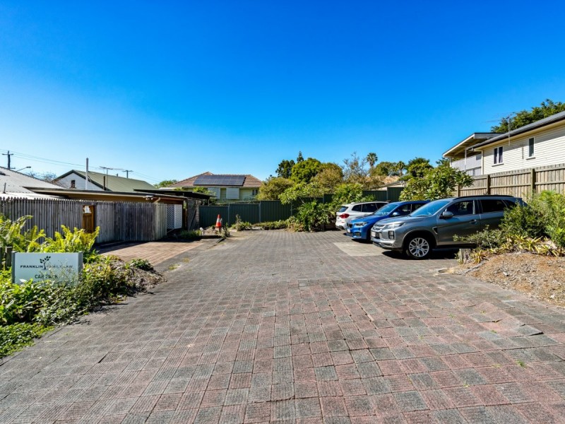 31 Samuel Street, Camp Hill QLD 4152