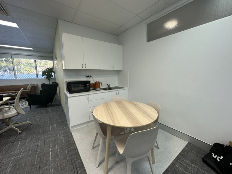 4/1293 Logan Road, Mount Gravatt QLD 4122