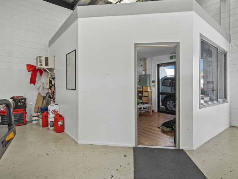 2 & 3/13 Herbert St, Slacks Creek QLD 4127