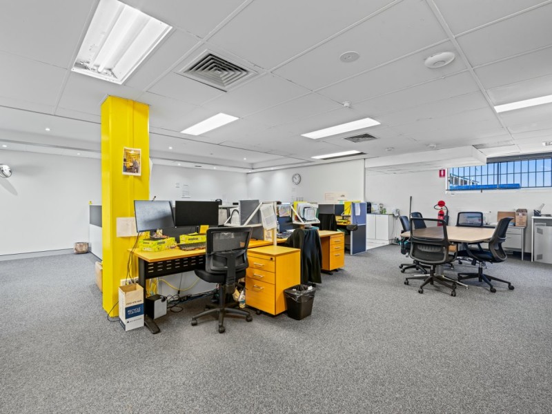 1921 Logan Road, Upper Mount Gravatt QLD 4122