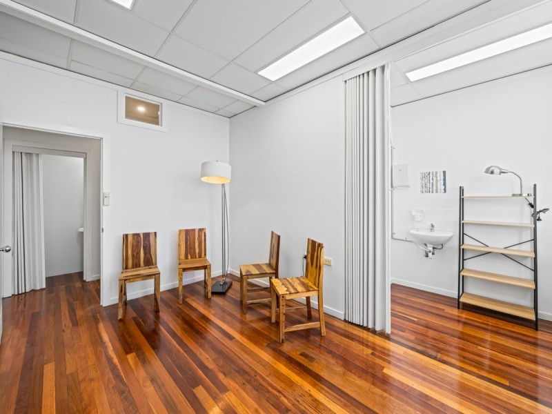 1407 Logan Road, Mount Gravatt QLD 4122