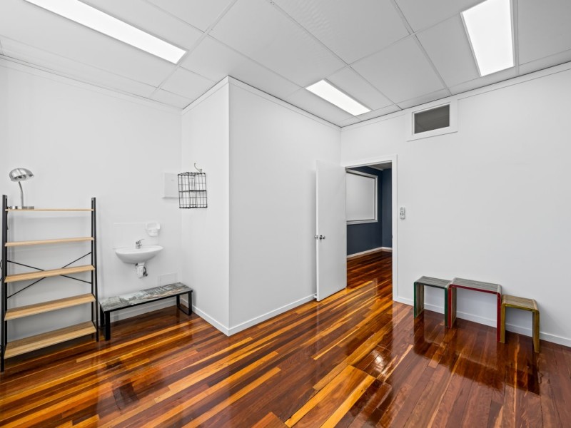 1407 Logan Road, Mount Gravatt QLD 4122