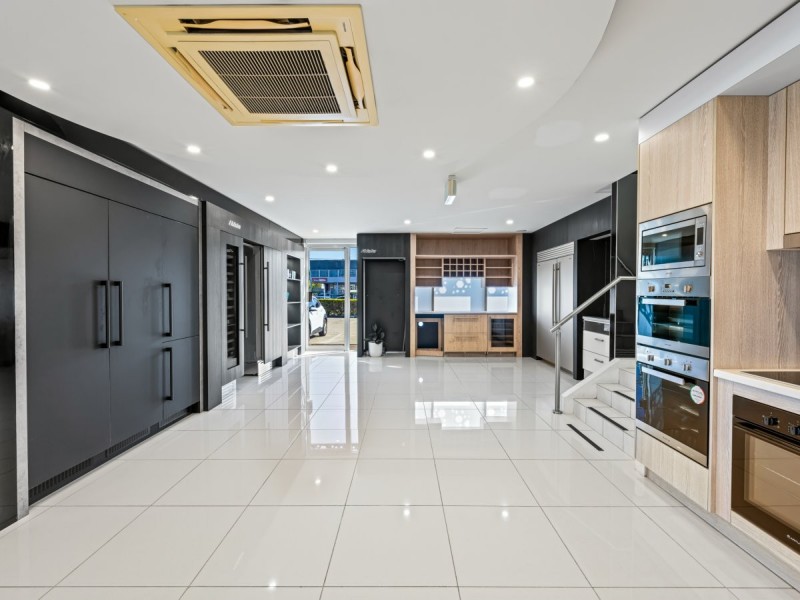 1/1129 Stanley Street East, Coorparoo QLD 4151