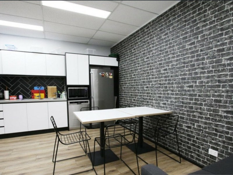 1933 Logan Road, Upper Mount Gravatt QLD 4122