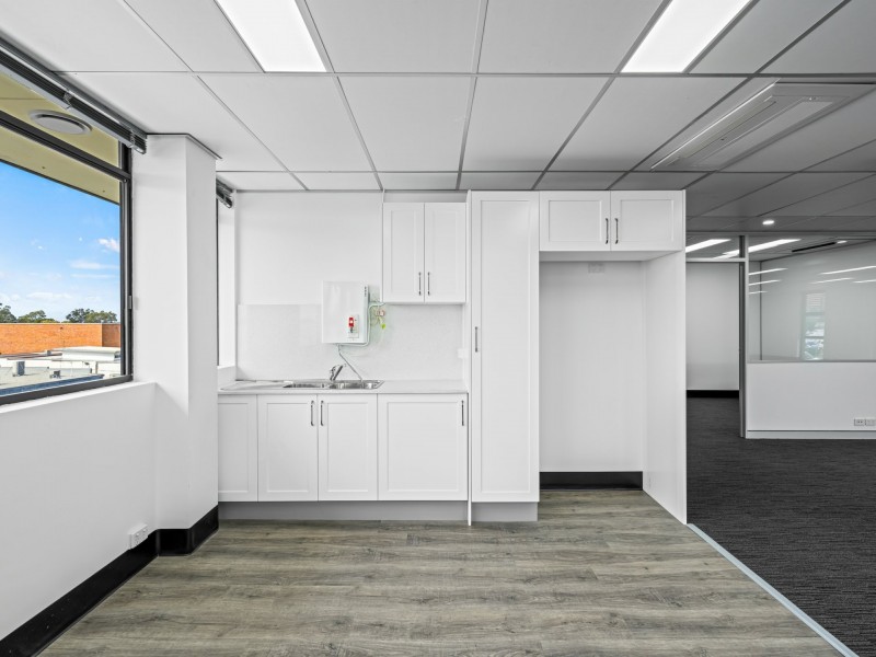 17 Station Road, Logan Central QLD 4114