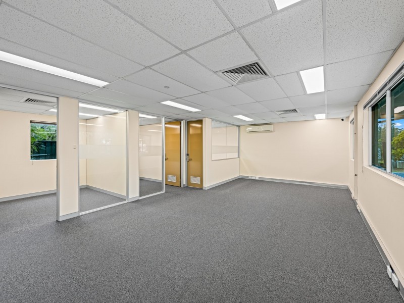 11 William Street, Blackstone QLD 4304