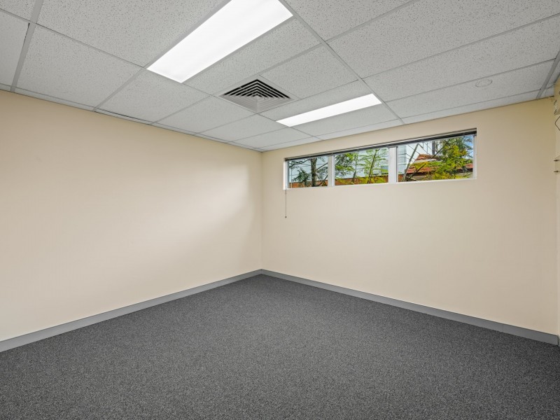 11 William Street, Blackstone QLD 4304