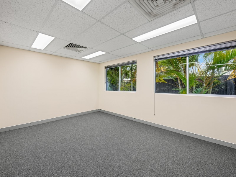 11 William Street, Blackstone QLD 4304