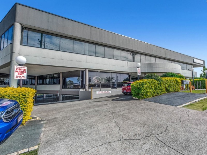 1 Swann Road, Taringa QLD 4068