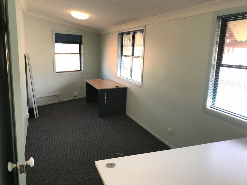 2 & 3/57 Cambridge Parade, Manly QLD 4179