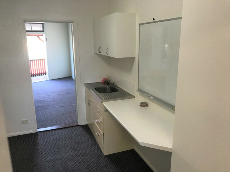 2 & 3/57 Cambridge Parade, Manly QLD 4179